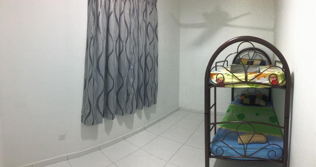 Apartemen Mount Austin Sky Oasis Homestay *