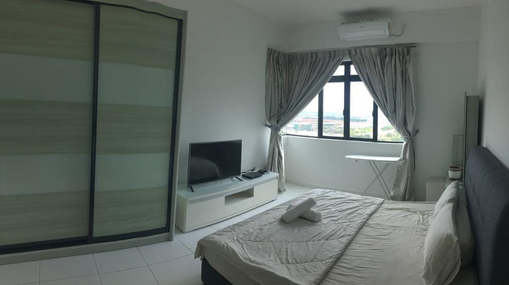 Apartemen Mount Austin Sky Oasis Homestay